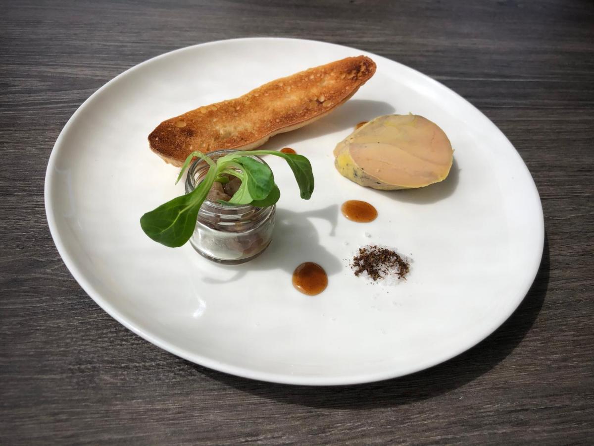Logis Hotel & Restaurant Les Mouettes - Larmor Plage, Proche De Lorient Екстер'єр фото