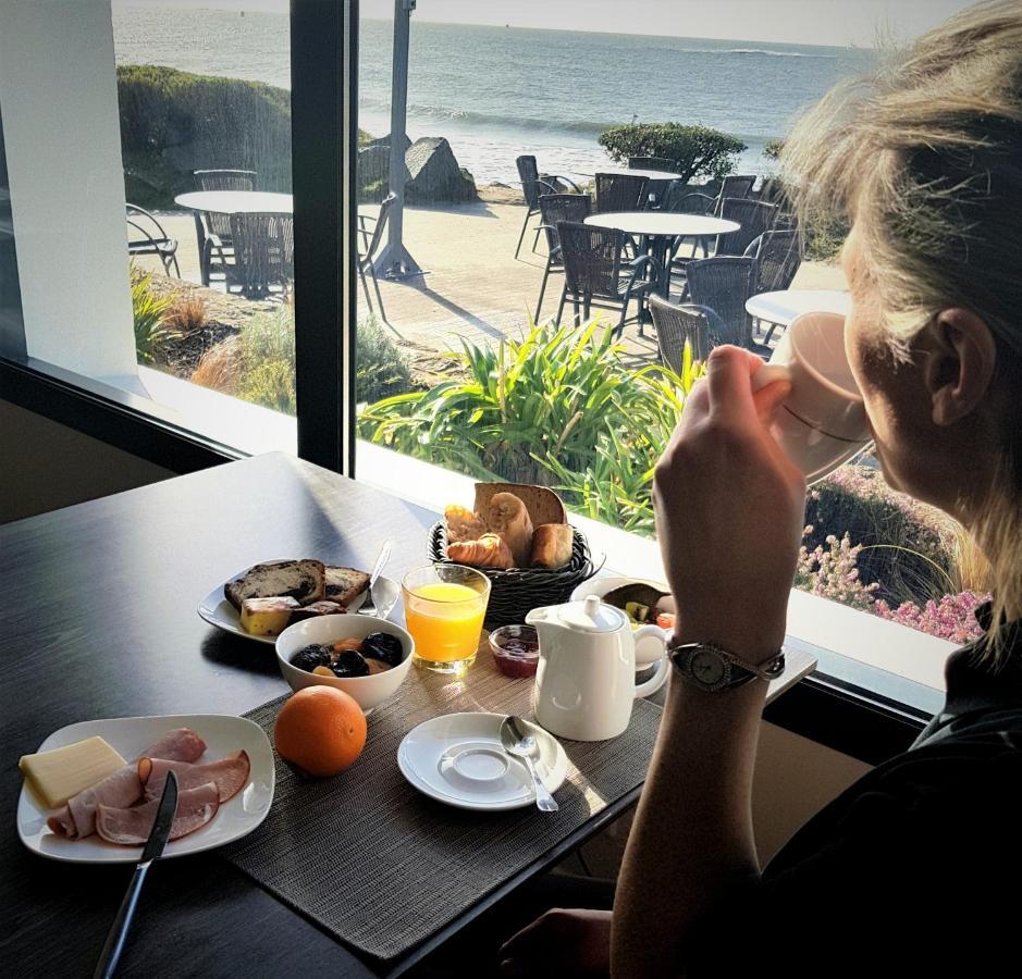 Logis Hotel & Restaurant Les Mouettes - Larmor Plage, Proche De Lorient Екстер'єр фото