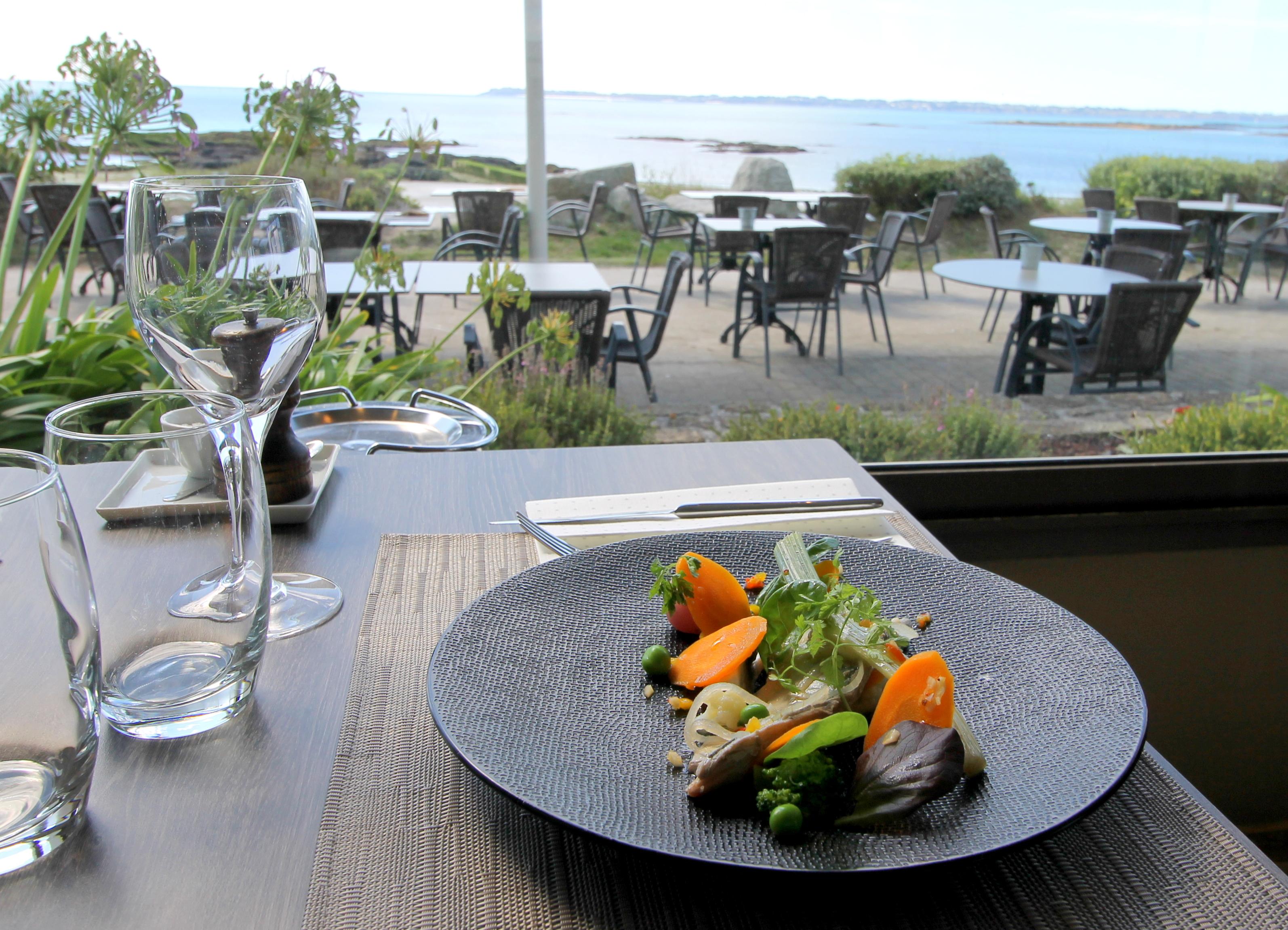 Logis Hotel & Restaurant Les Mouettes - Larmor Plage, Proche De Lorient Екстер'єр фото