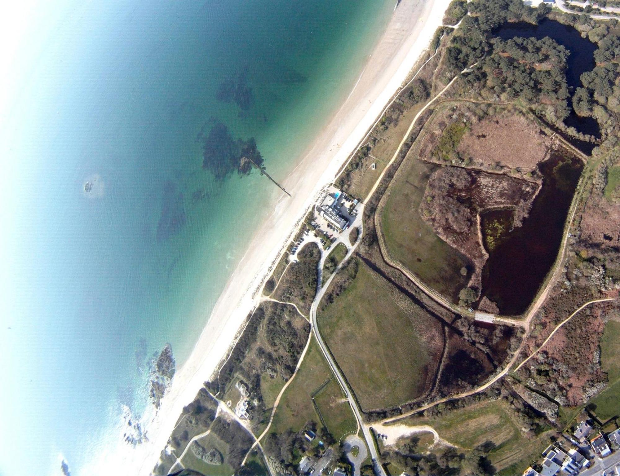Logis Hotel & Restaurant Les Mouettes - Larmor Plage, Proche De Lorient Екстер'єр фото