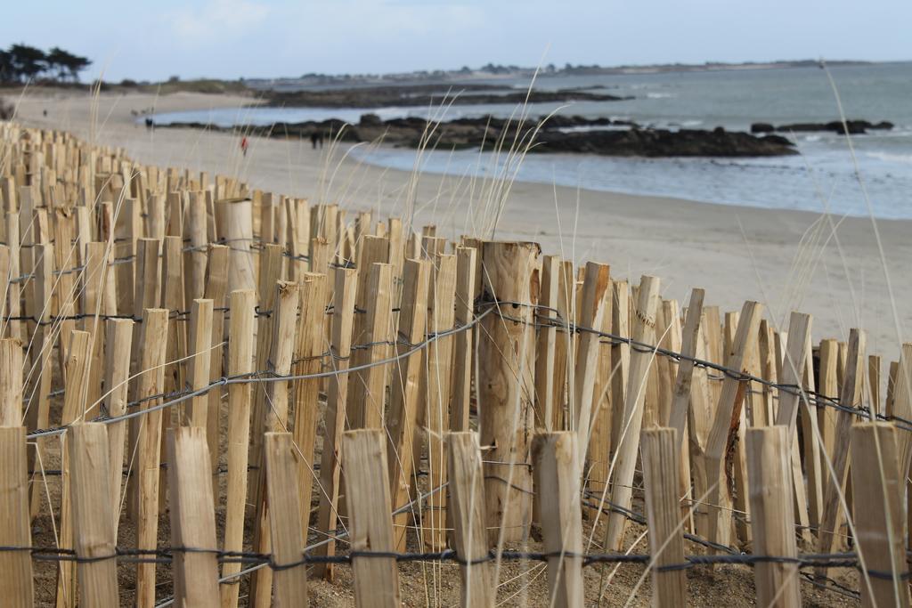 Logis Hotel & Restaurant Les Mouettes - Larmor Plage, Proche De Lorient Екстер'єр фото